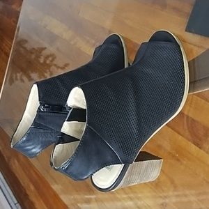 Steve Madden Block Heel Sandal